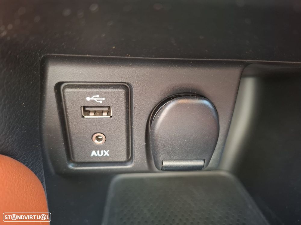 Nissan Micra 0.9 IG-T Tekna Orange Vibes S/S - 36