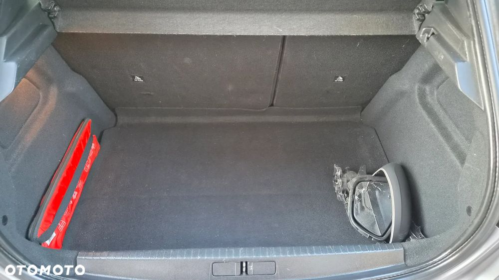 Peugeot 208 PureTech 100 Allure - 25