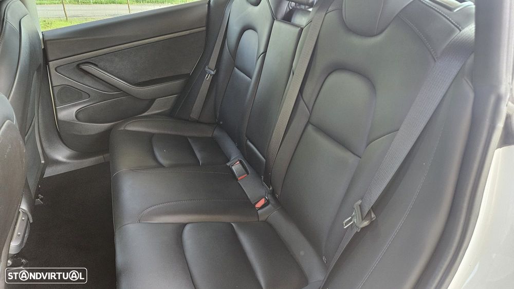 Tesla Model 3 Standard RWD Plus - 36