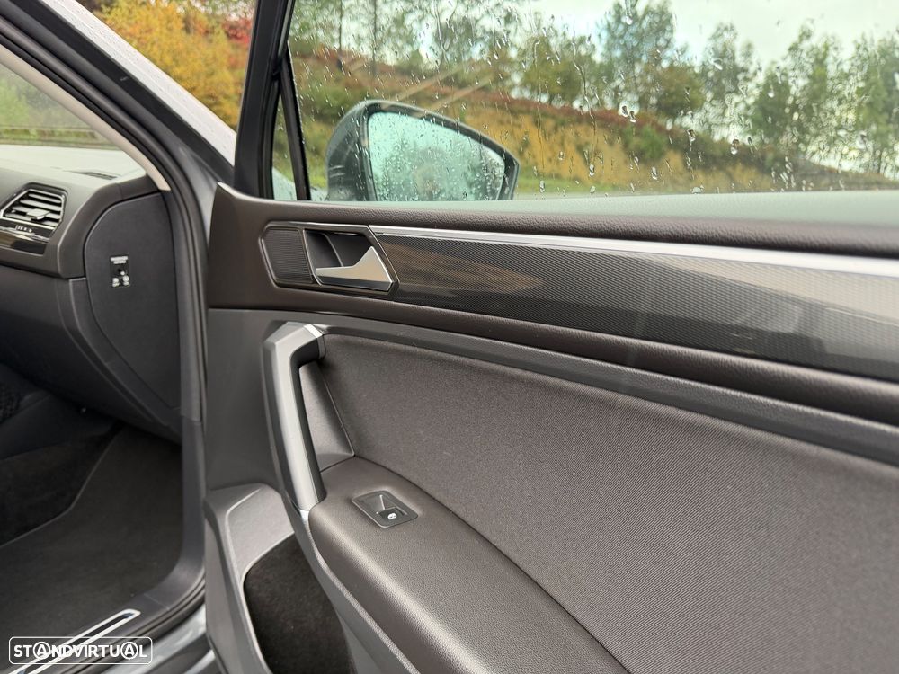 VW Tiguan Allspace 2.0 TDI Highline DSG - 36