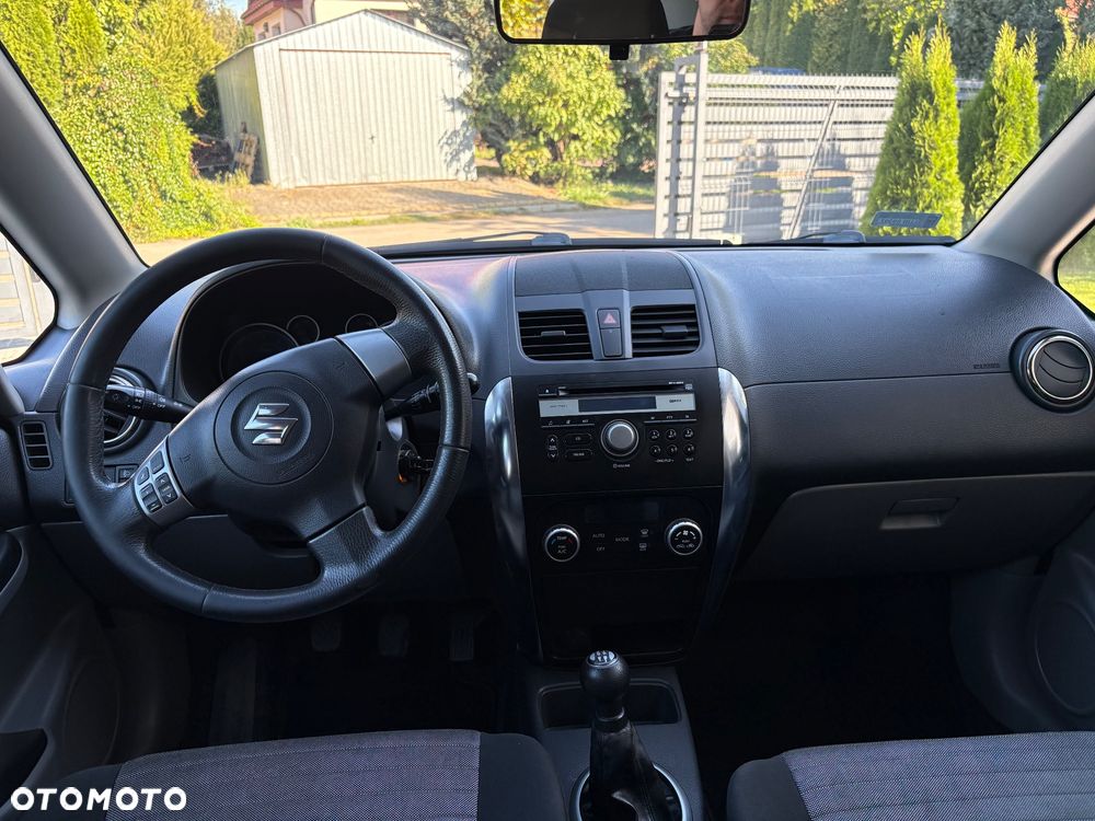 Suzuki SX4 1.6 VVT 4x2 Comfort - 10