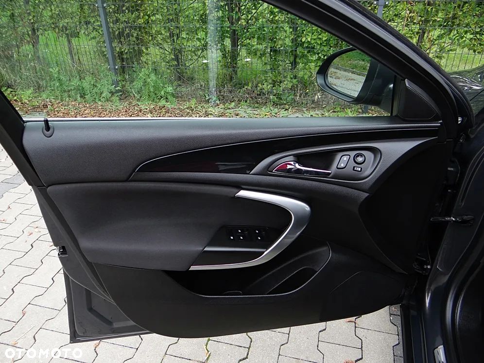 Opel Insignia 2.0 CDTI 4x4 ecoFLEX Start/Stop Business Innovation - 23