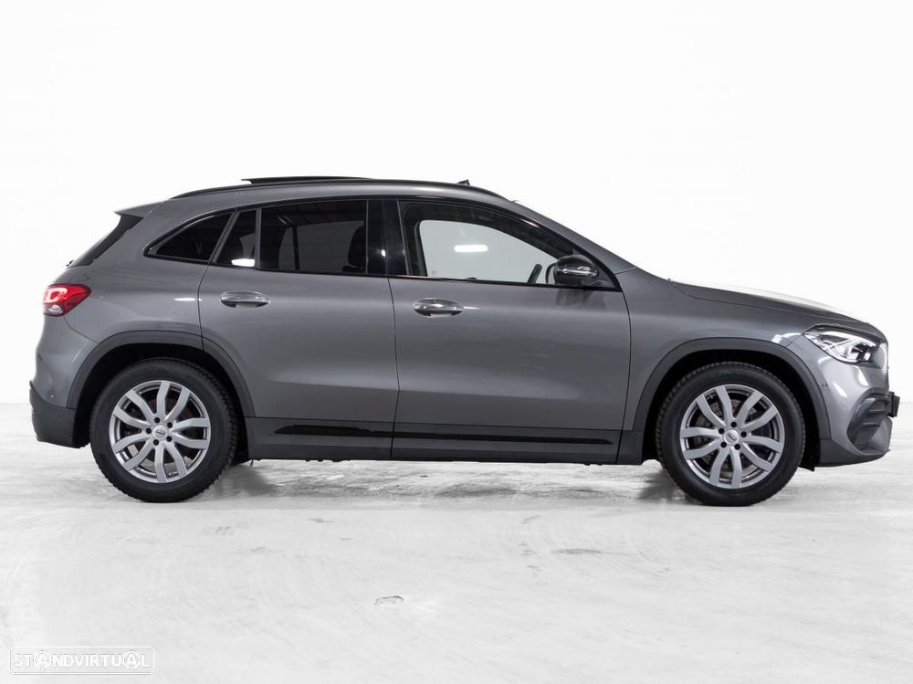 Mercedes-Benz GLA 250 7G-DCT AMG Line - 2