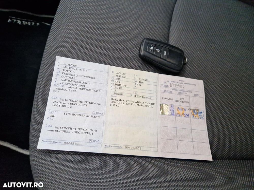 Toyota Corolla Sedan 1.8 HSD Business - 7