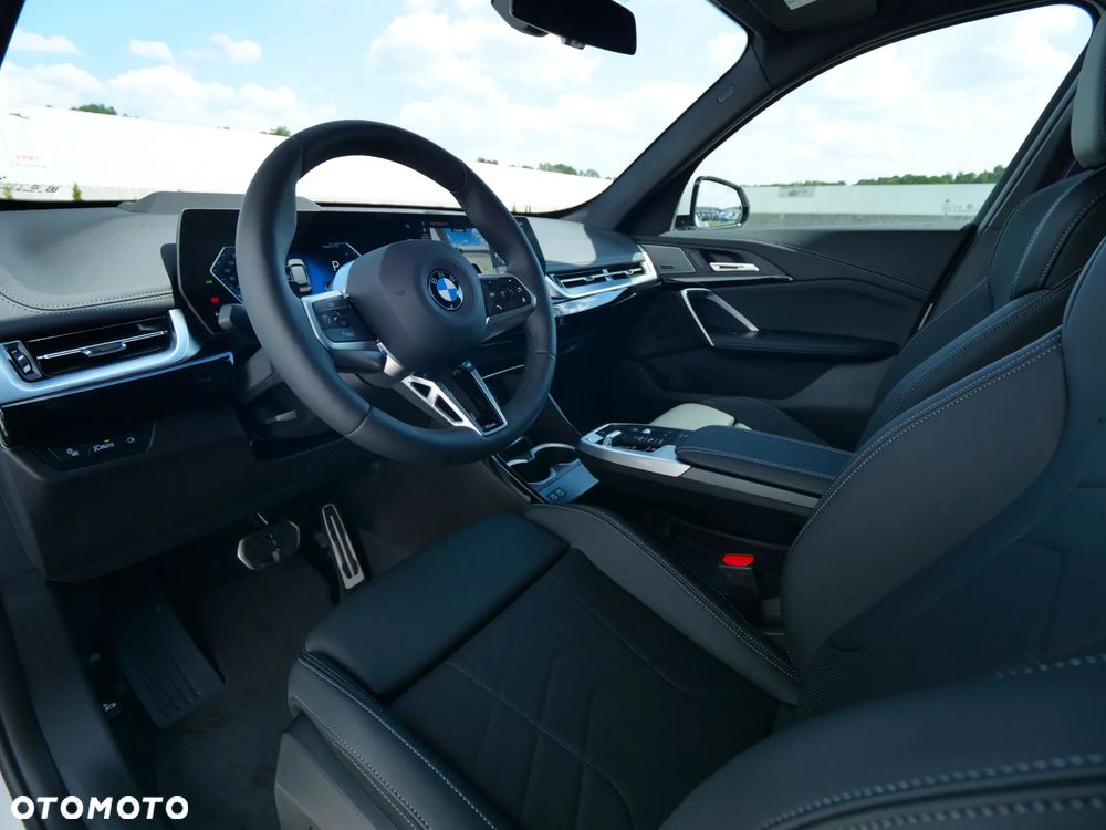 BMW X1 xDrive23i mHEV M Sport sport - 28