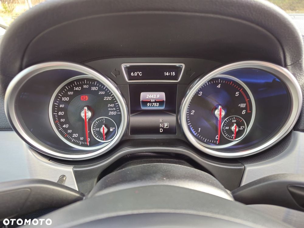 Mercedes-Benz GLE - 11