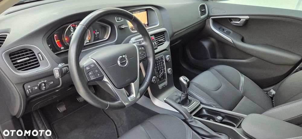Volvo V40 - 30