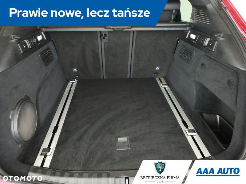 Alfa Romeo Stelvio - 12