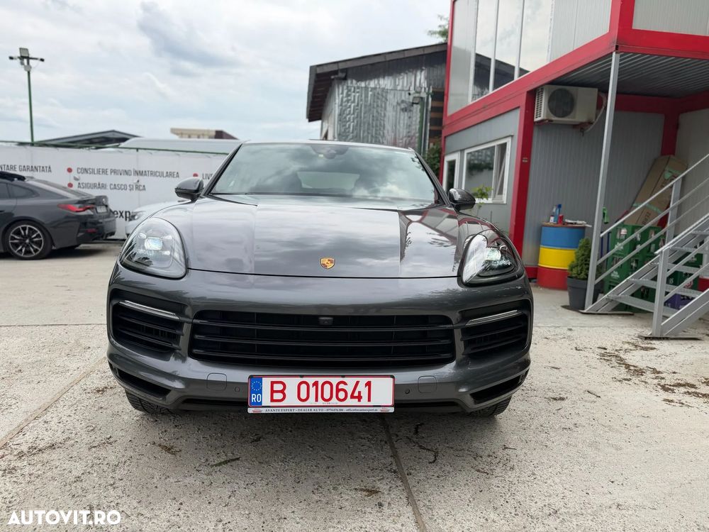 Porsche Cayenne Coupe - 3