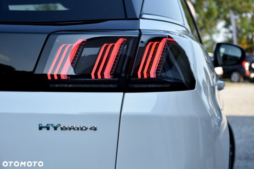 Peugeot 3008 1.6 PureTech HYbrid4 GT Line S&S EAT8 - 16