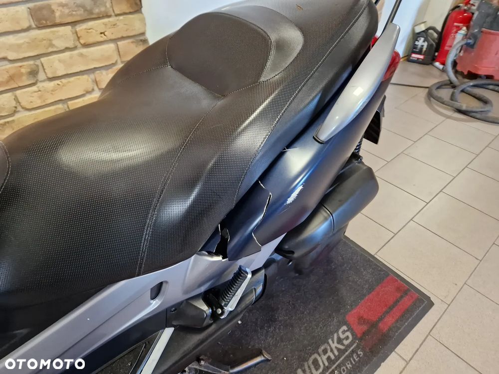 Yamaha X-max - 18