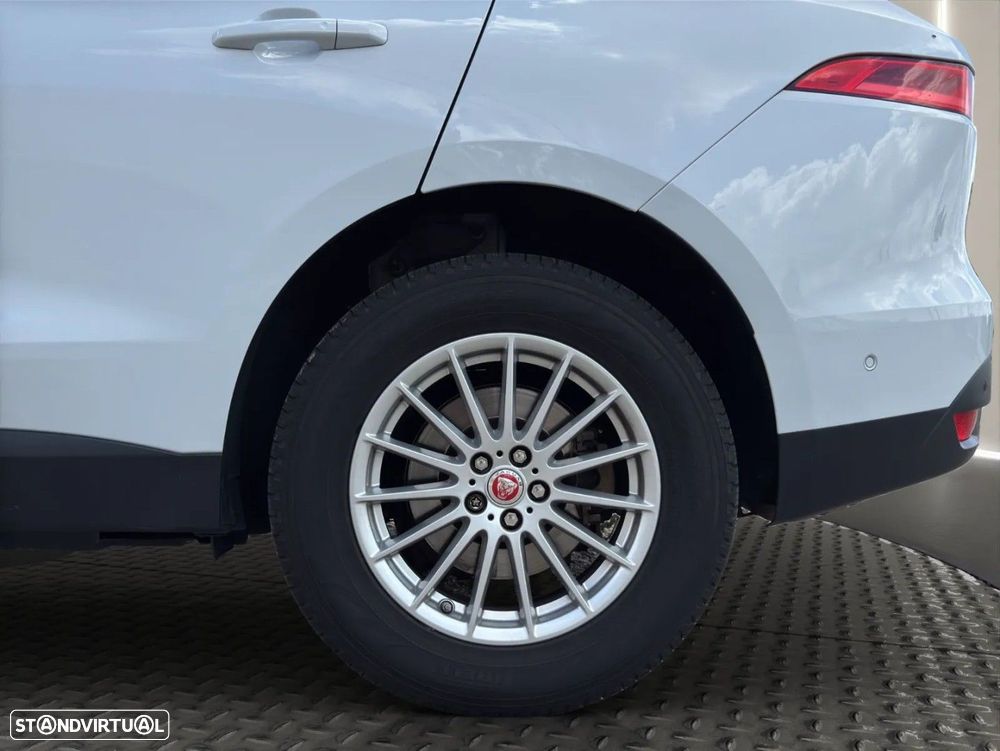 Jaguar F-Pace - 9