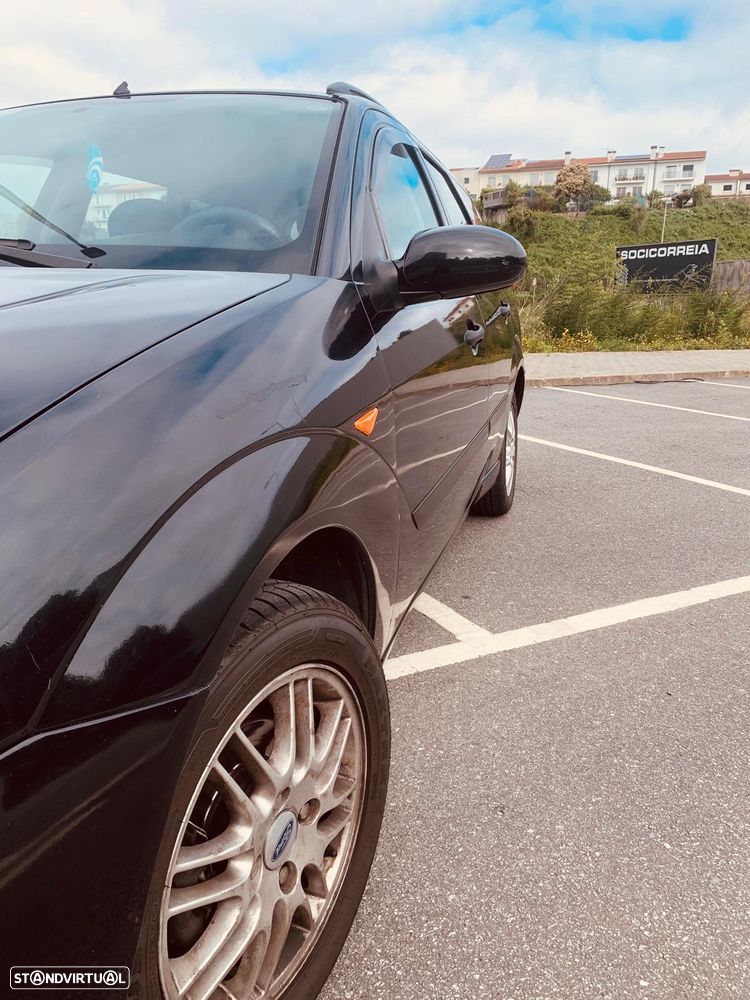 Ford Focus SW 1.4 Ambiente - 7