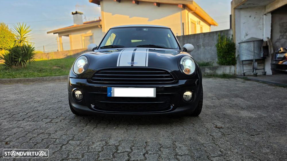 MINI 3 Portas Cooper D - 1