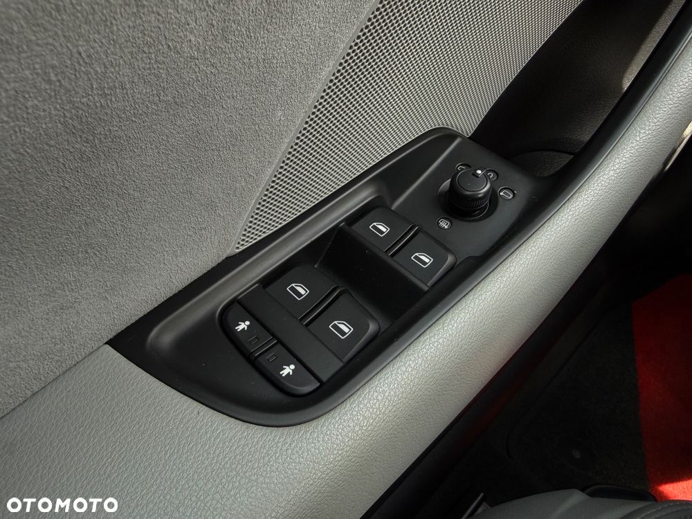 Audi A3 Sportback 2.0 TDI S tronic Ambition - 12