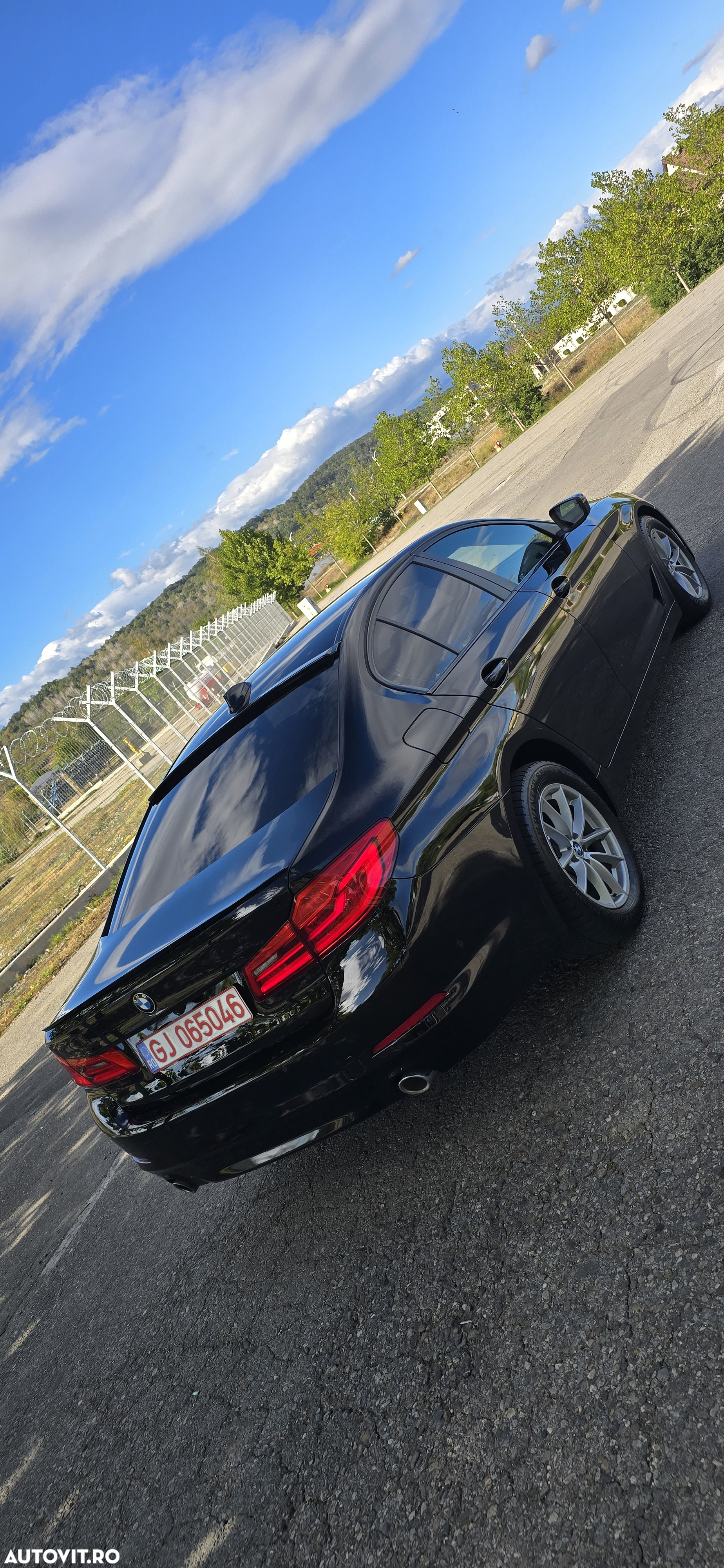 BMW Seria 5 520d Aut. - 15