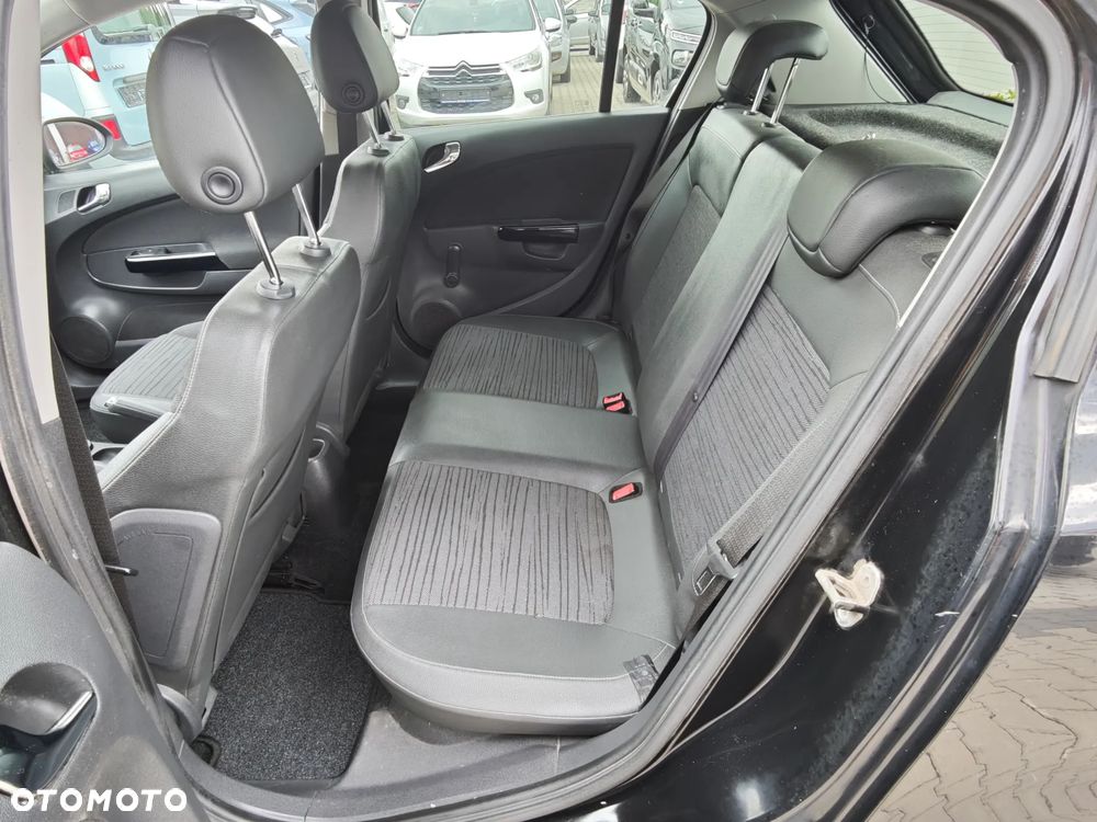 Opel Corsa 1.4 16V Satellite - 23