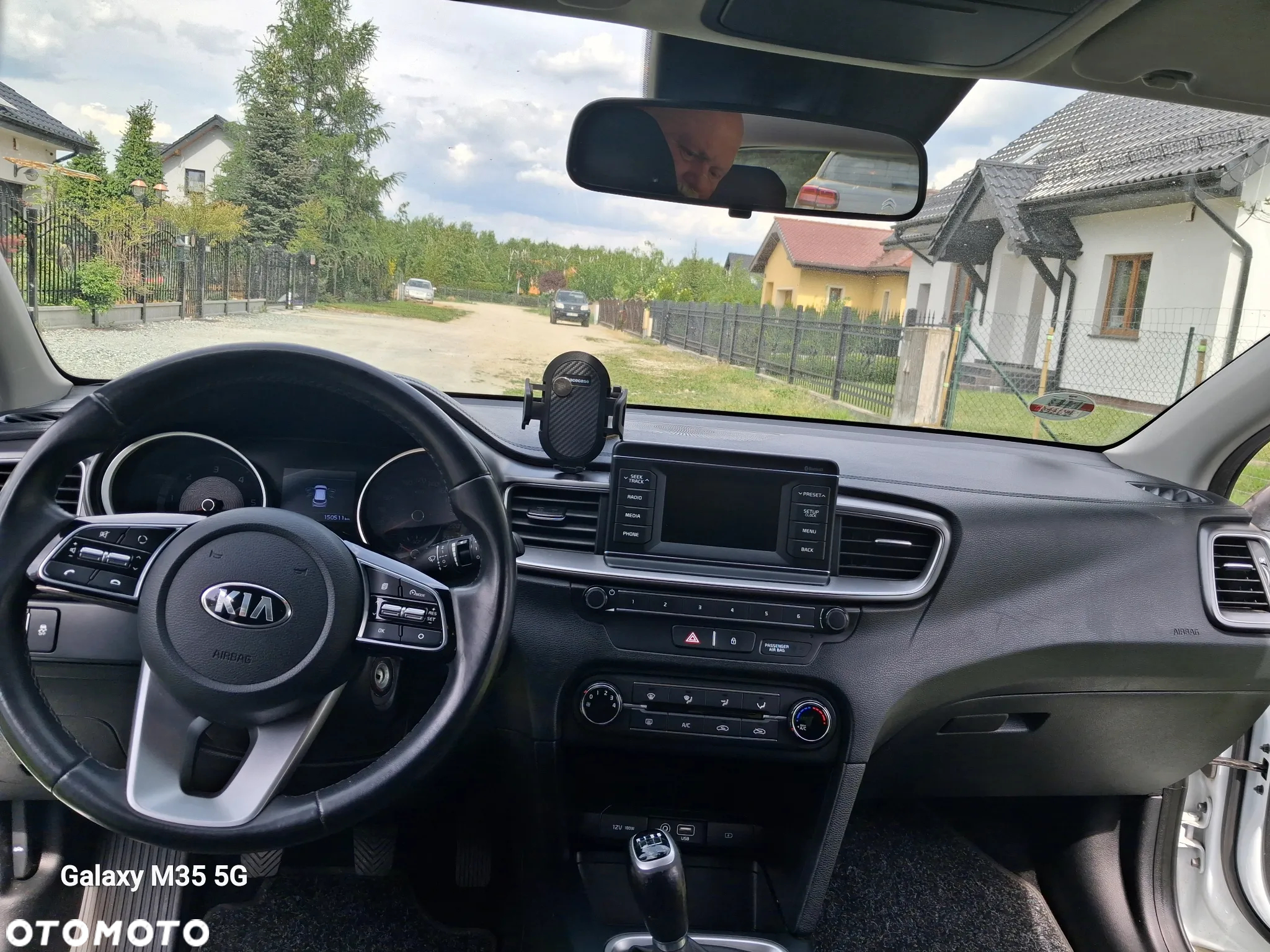 Kia Ceed - 11