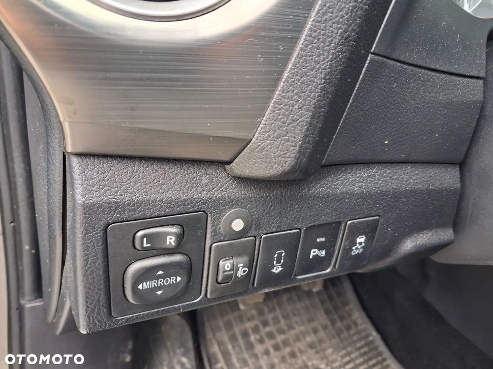 Toyota Auris 1.33 VVT-i Life Comfort - 14