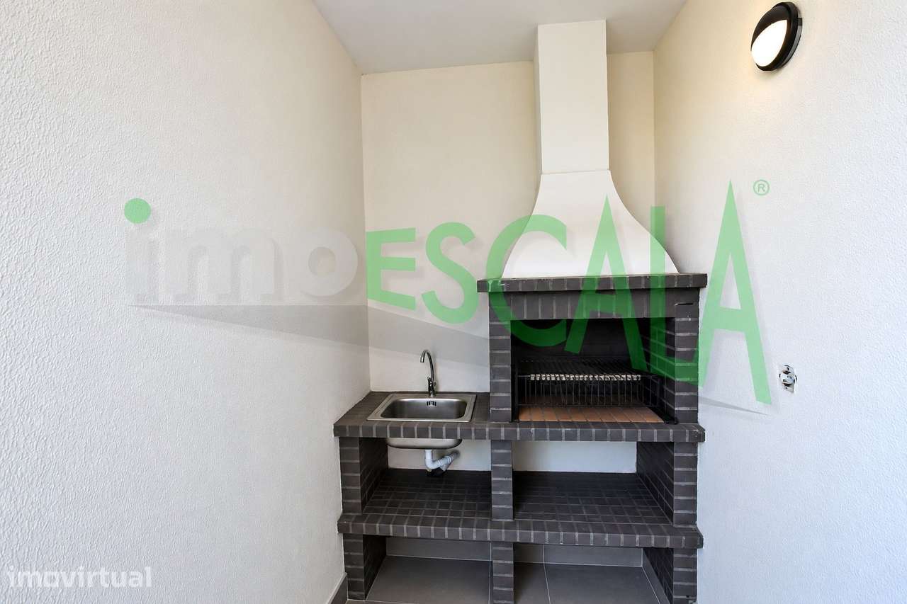 Apartamento T3 c/garagem e terraço no centro de Castanheira do Ribatej - Grande imagem: 5/42