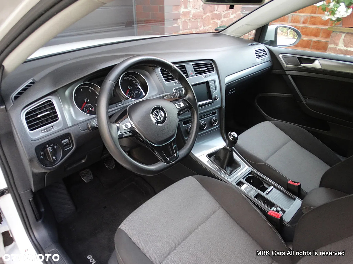 Volkswagen Golf 1.6 TDI BlueMotion Technology Comfortline - 17