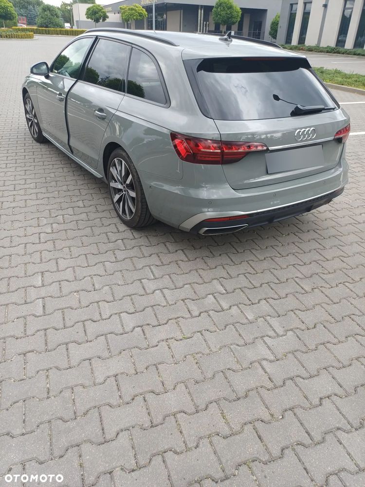 Audi A4 Avant - 10