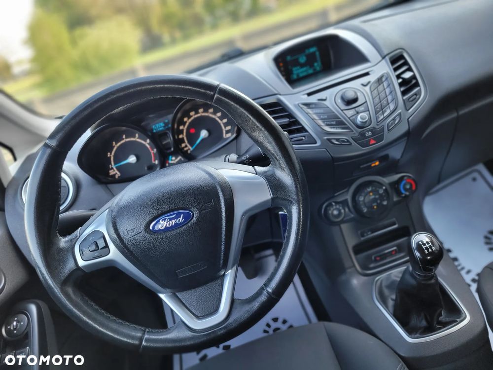 Ford Fiesta - 22