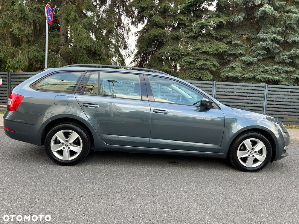 Skoda Octavia 2.0 TDI Ambition DSG - 25