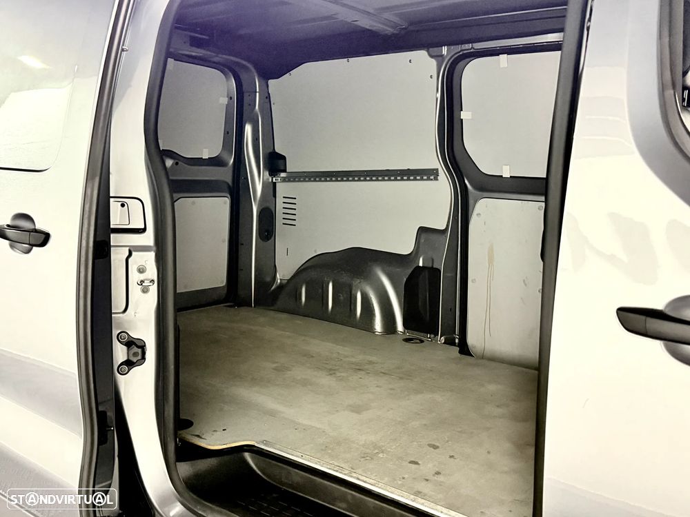 Opel Vivaro 2.0 CDTi L3H1 Essentia Inc - 29
