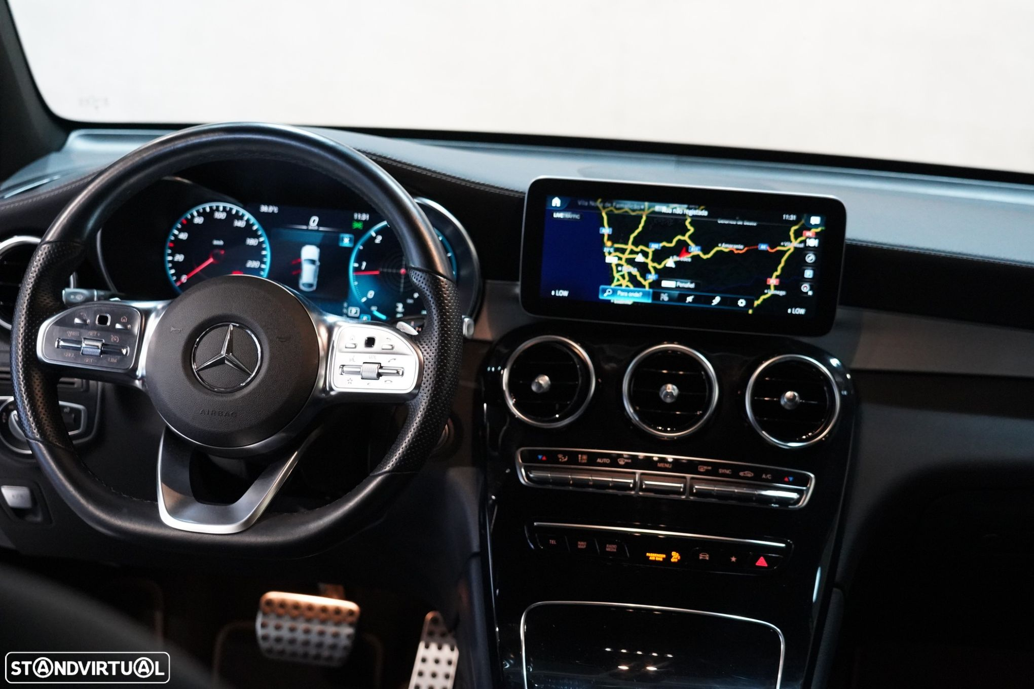 Mercedes-Benz GLC 220 - 26