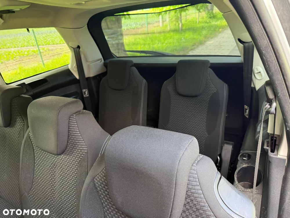 Citroën C4 Picasso - 17