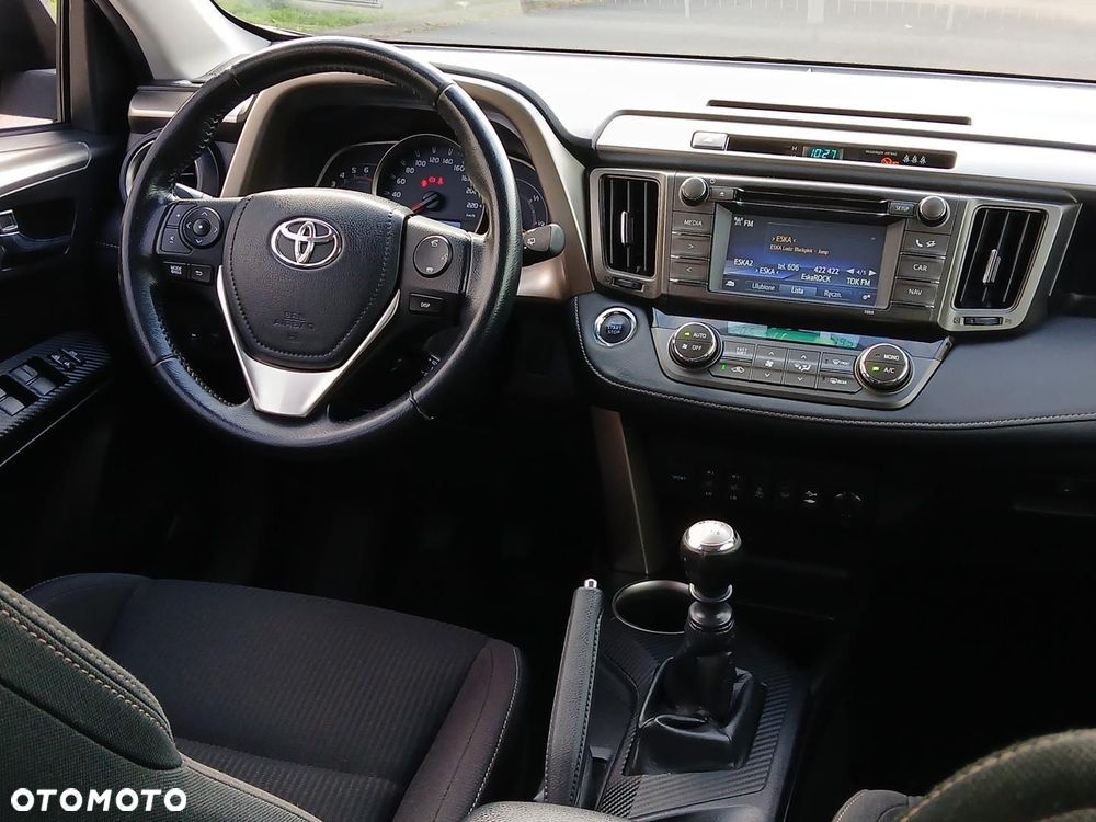 Toyota RAV4 - 24