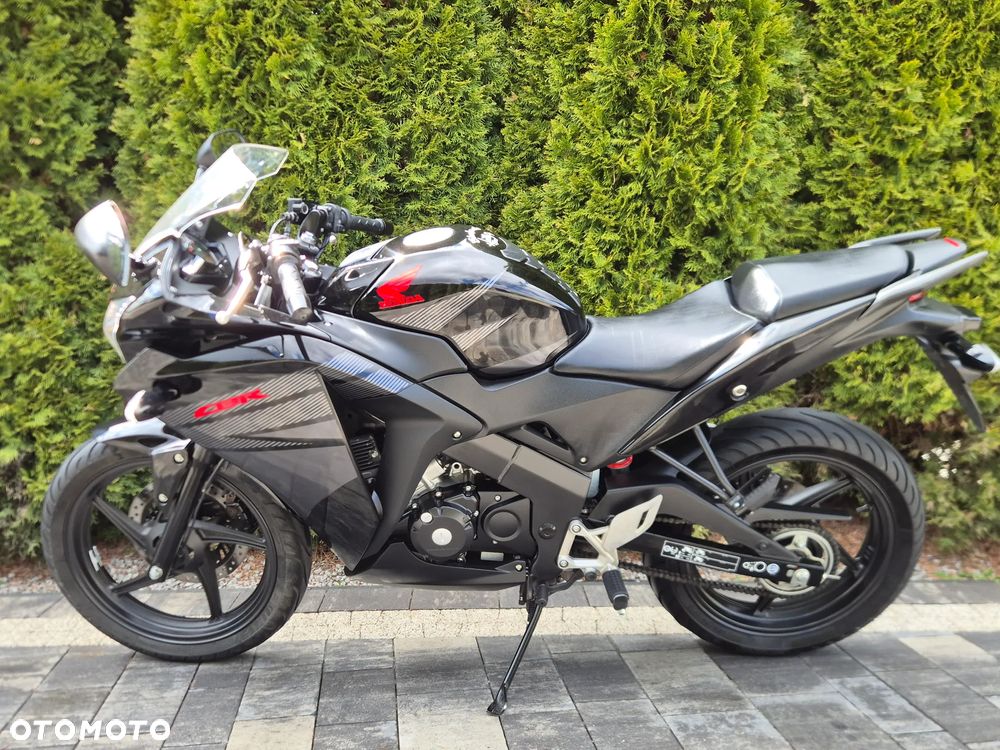 Honda CBR - 6
