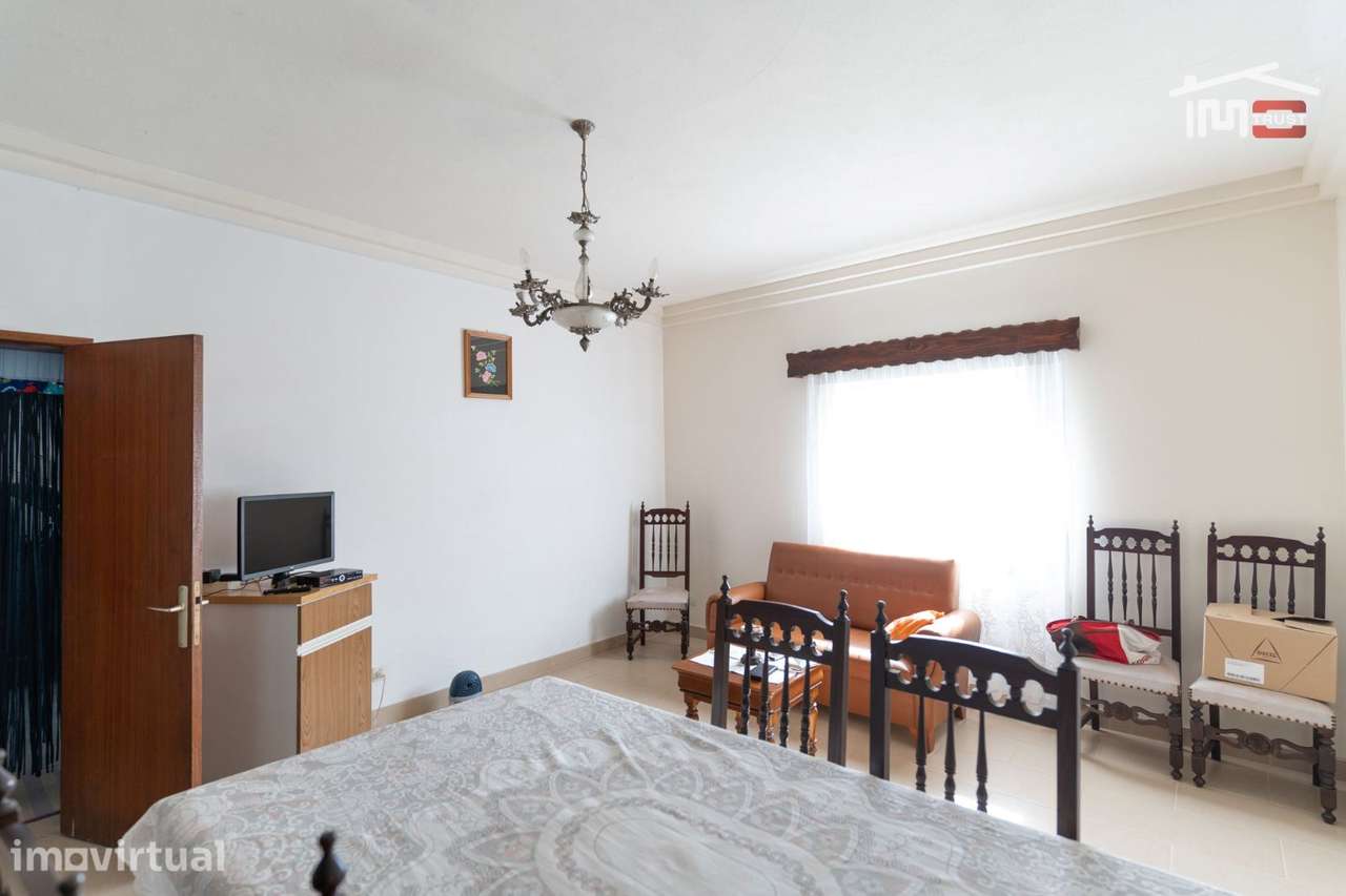 Moradia T3, Pinheiro, Ourém - Grande imagem: 2/36