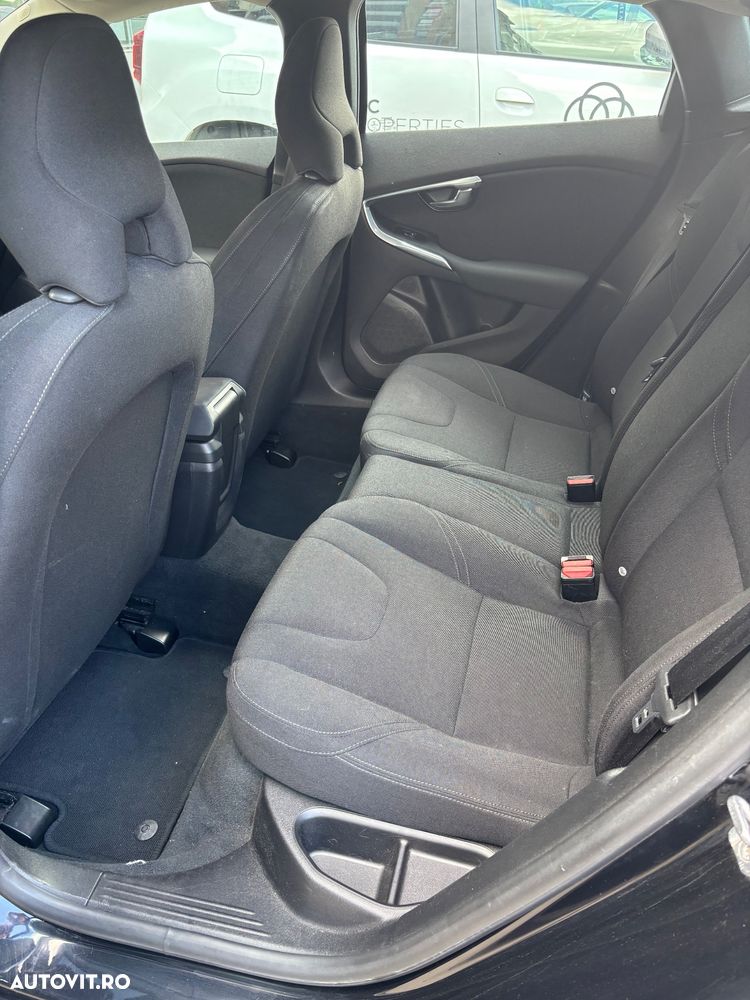 Volvo V40 D2 Basic - 6