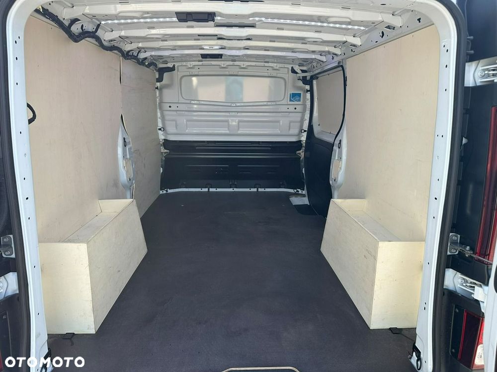 Renault Trafic - 12