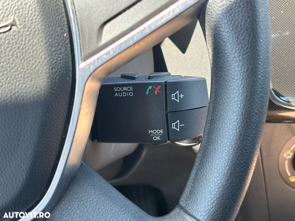 Dacia Sandero 1.0 SCe Laureate - 9