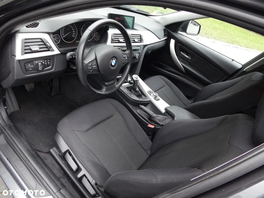 BMW Seria 3 320d Blue Performance Luxury Line - 9