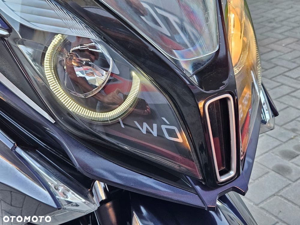 Kymco Downtown - 12