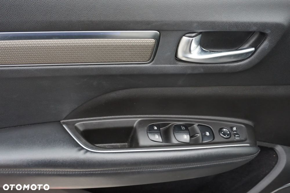 Renault Koleos 2.0 dCi Initiale Paris 4x4 X-Tronic - 10