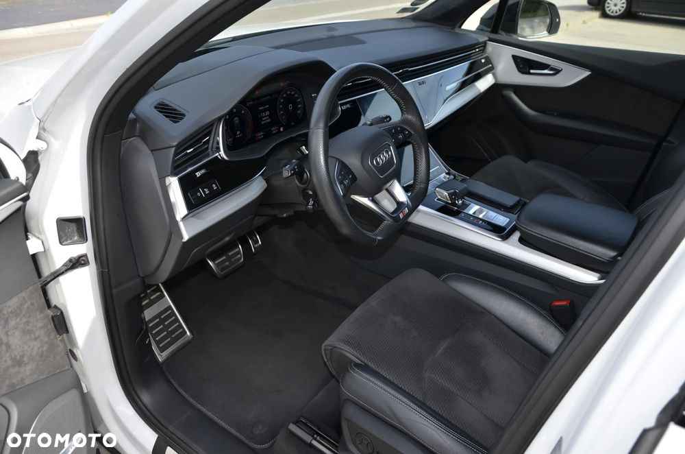 Audi Q7 50 TDI mHEV Quattro S Line Tiptr - 4