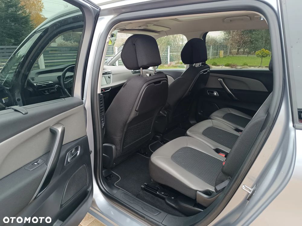 Renault Grand Scenic - 7