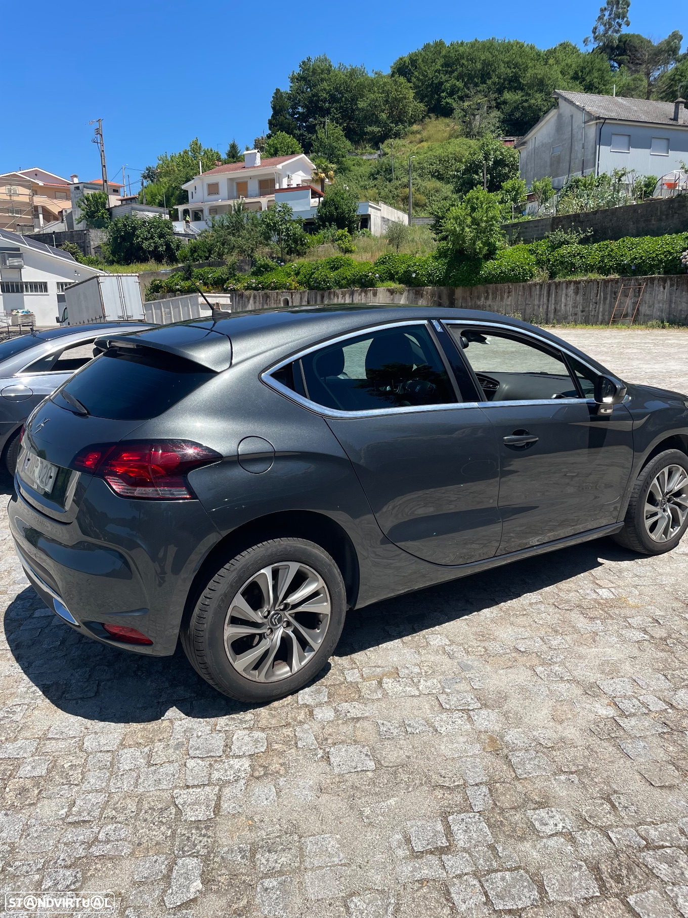 Citroën DS4 1.6 e-HDi So Chic - 4