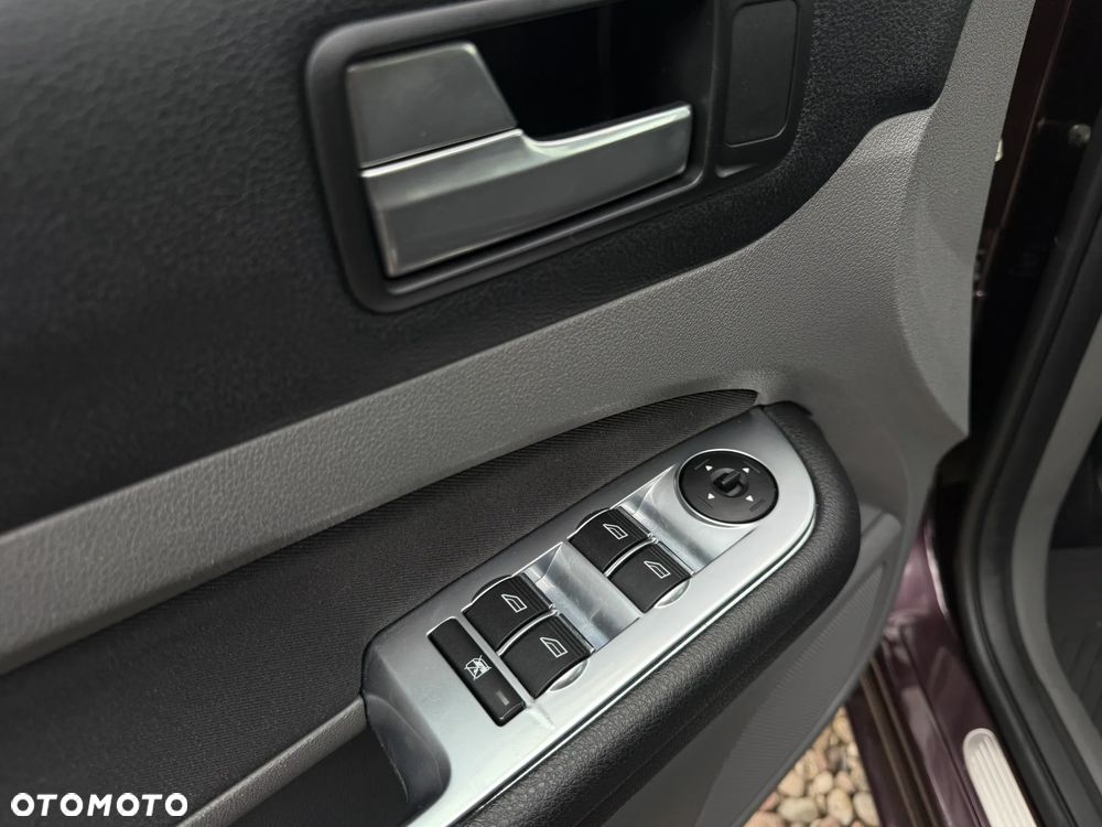 Ford Focus 1.8 Style+ - 17