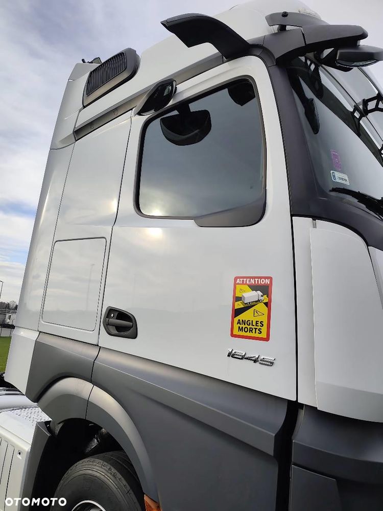 Mercedes-Benz Actros 1845 - 9