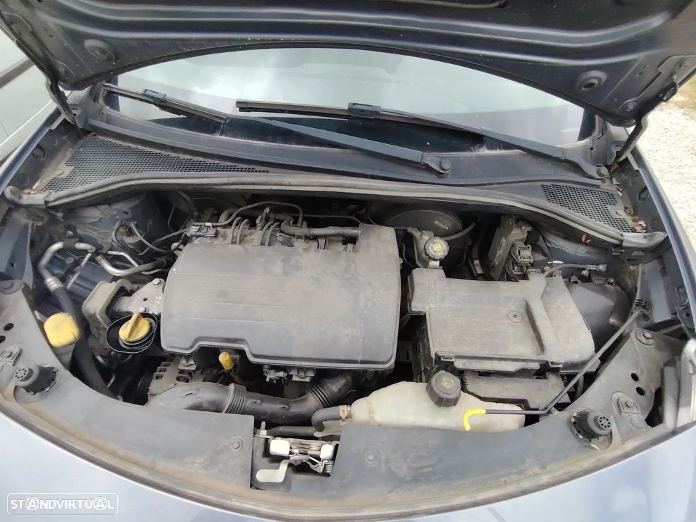 Renault Clio 1.2 16V Dynamique - 12