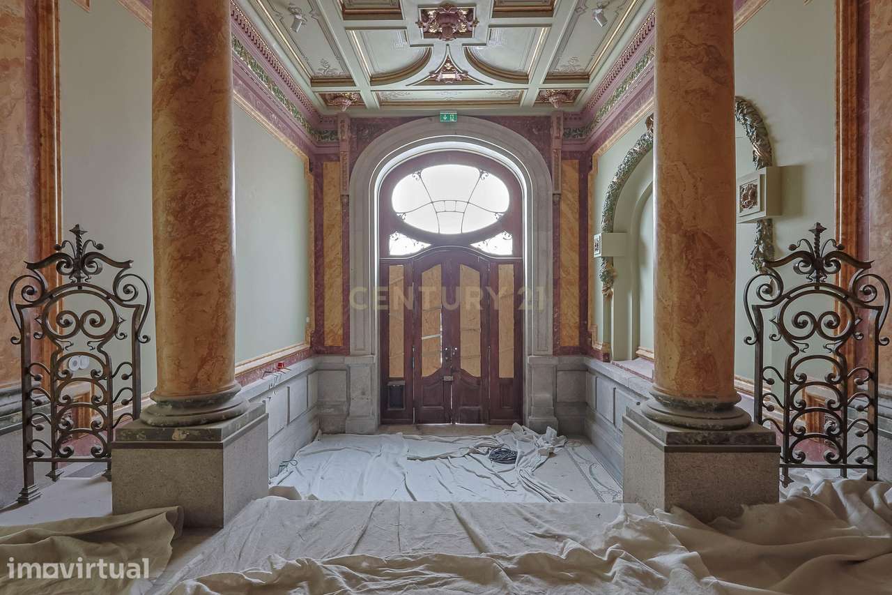 T1 no Palácio Bijou centro histórico do Porto com lugar de garagem - Grande imagem: 4/31