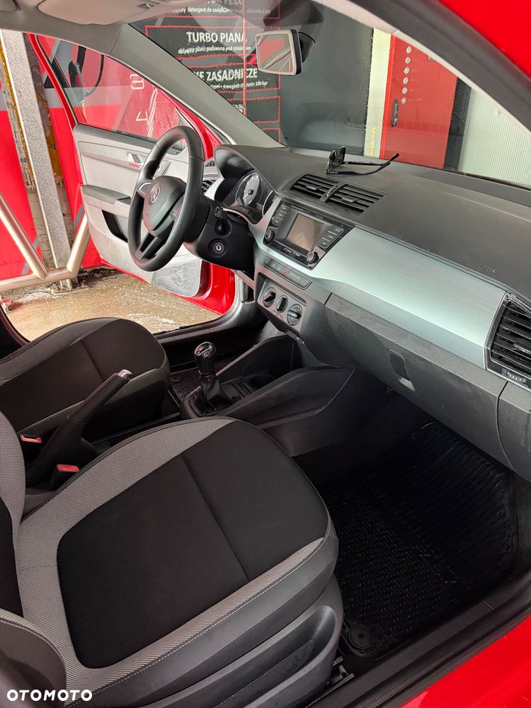 Skoda Fabia 1.2 TSI Active - 4