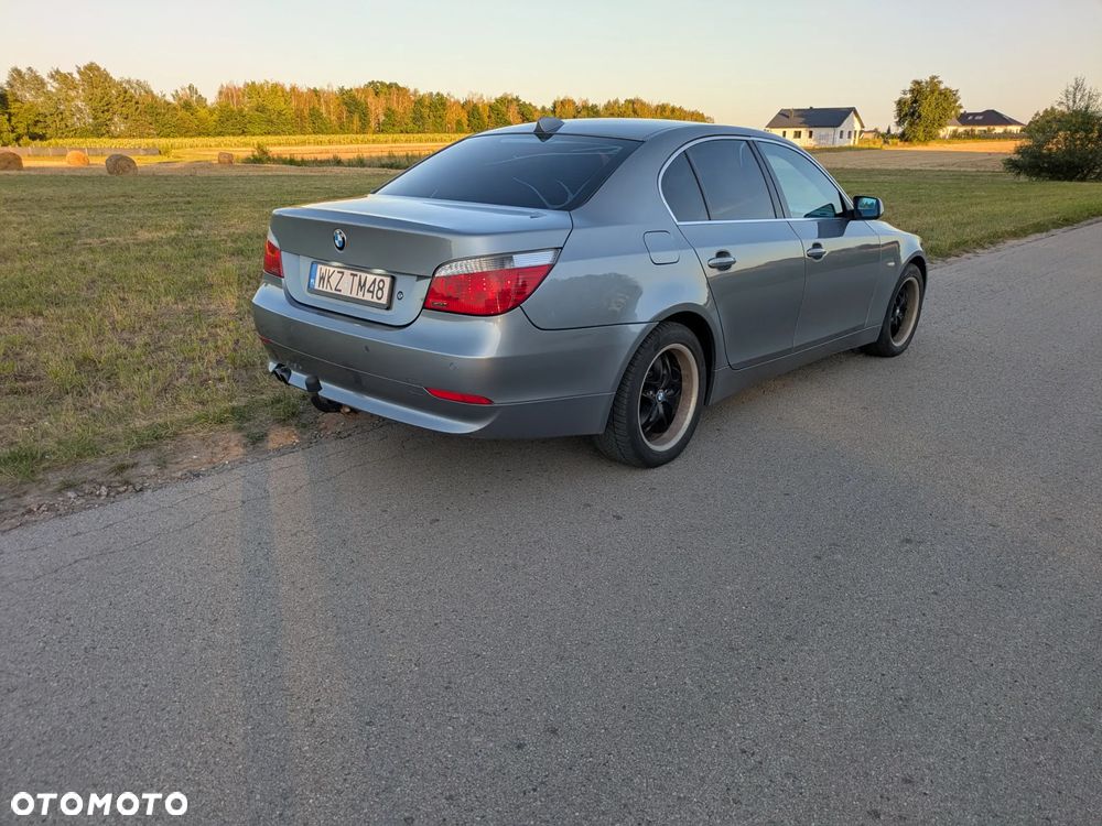 BMW Seria 5 525i - 7