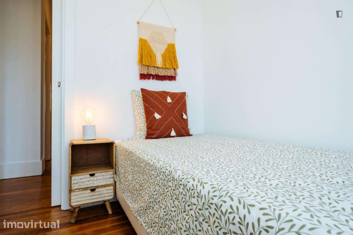 Quarto - localizado em Arroios Lisbon - Grande imagem: 4/29